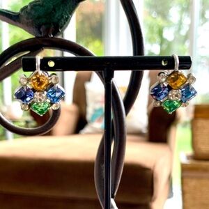 🌟 SALE $15 🌟 Vintage Rhinestones White Gold Plated Screw Back Earrings